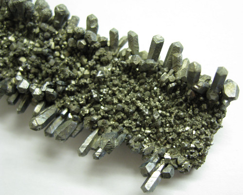 Niobium-metallic mineral