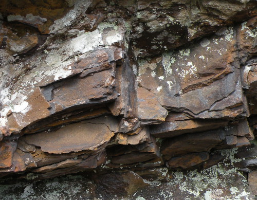iron-box-work-rim-trail-metallic mineral